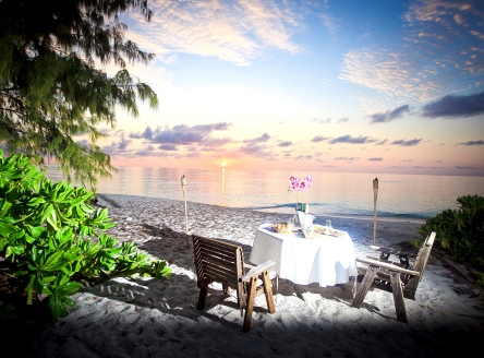 Denis Island Seychelles - romantic beach dinner