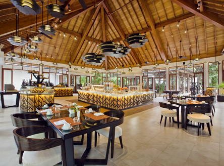 The main restaurant 'Caf Dauban' at Hilton Seychelles Labriz
