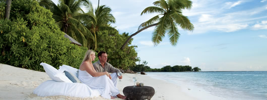 Tropical island paradise for your Seychelles honeymoon