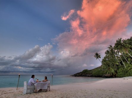 Romantic beach dining on North Island