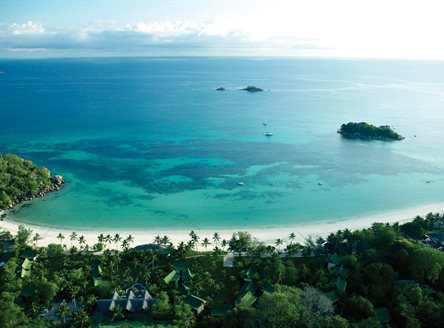 Cote d'Or beach on Praslin