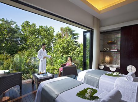 Raffles Seychelles - Couples Spa treatment room